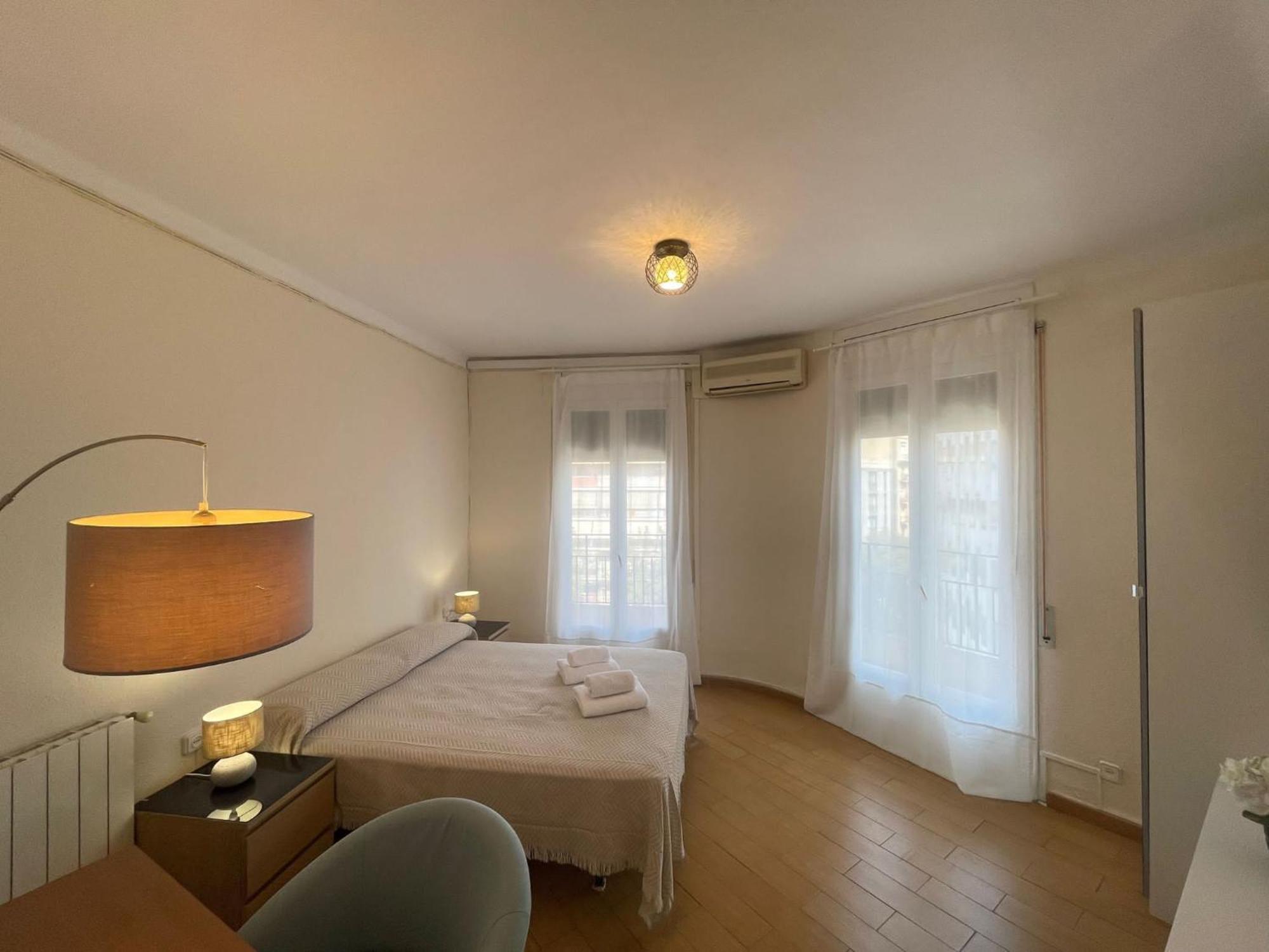 Rooms Nueva Valencia برشلونة المظهر الخارجي الصورة