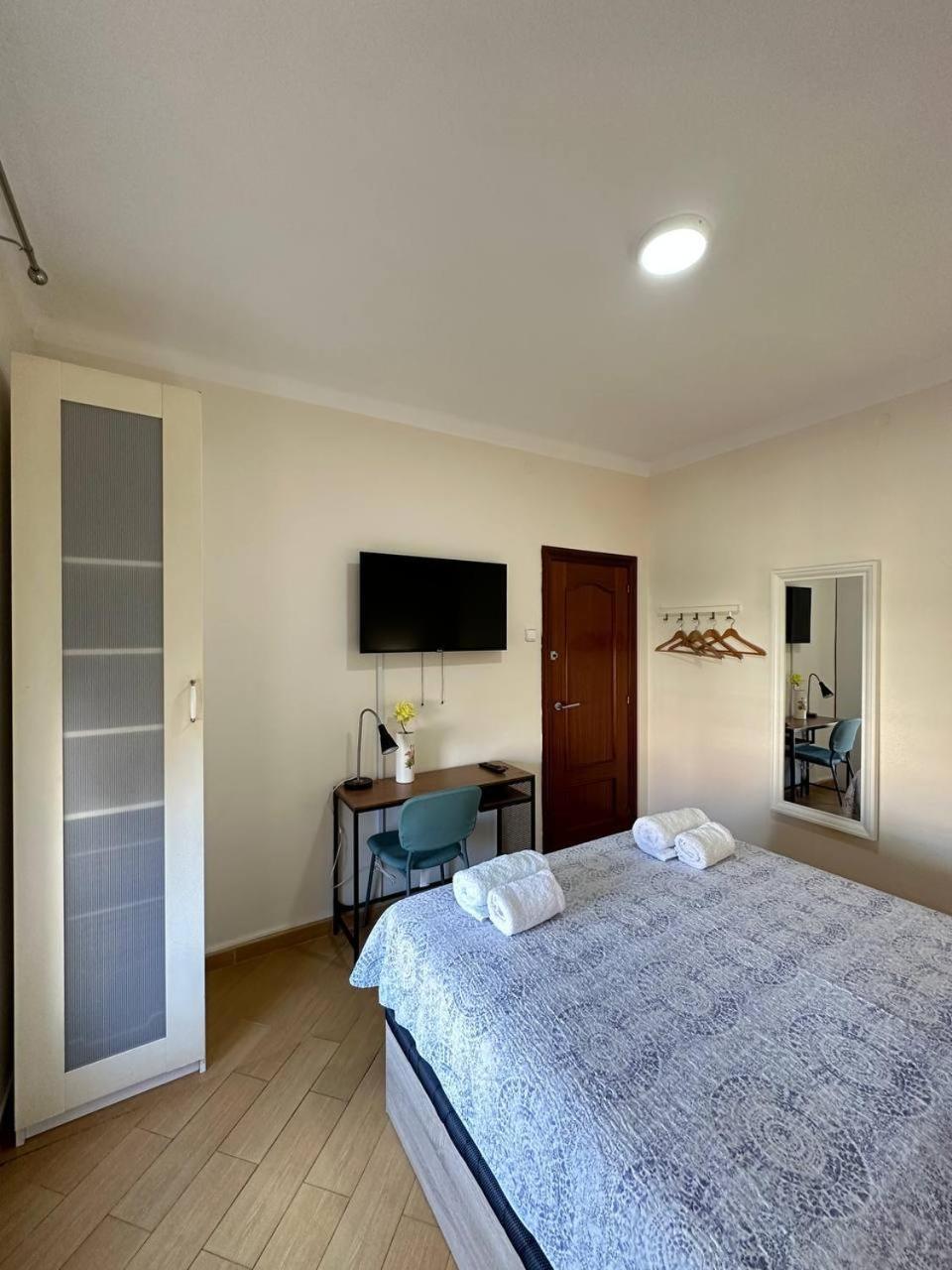 Rooms Nueva Valencia برشلونة المظهر الخارجي الصورة