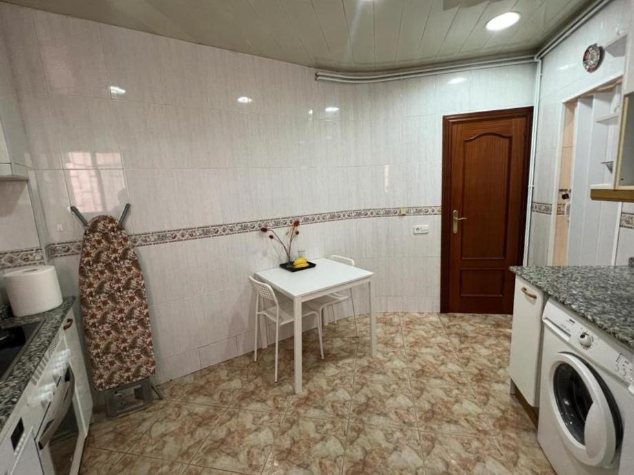 Rooms Nueva Valencia برشلونة المظهر الخارجي الصورة