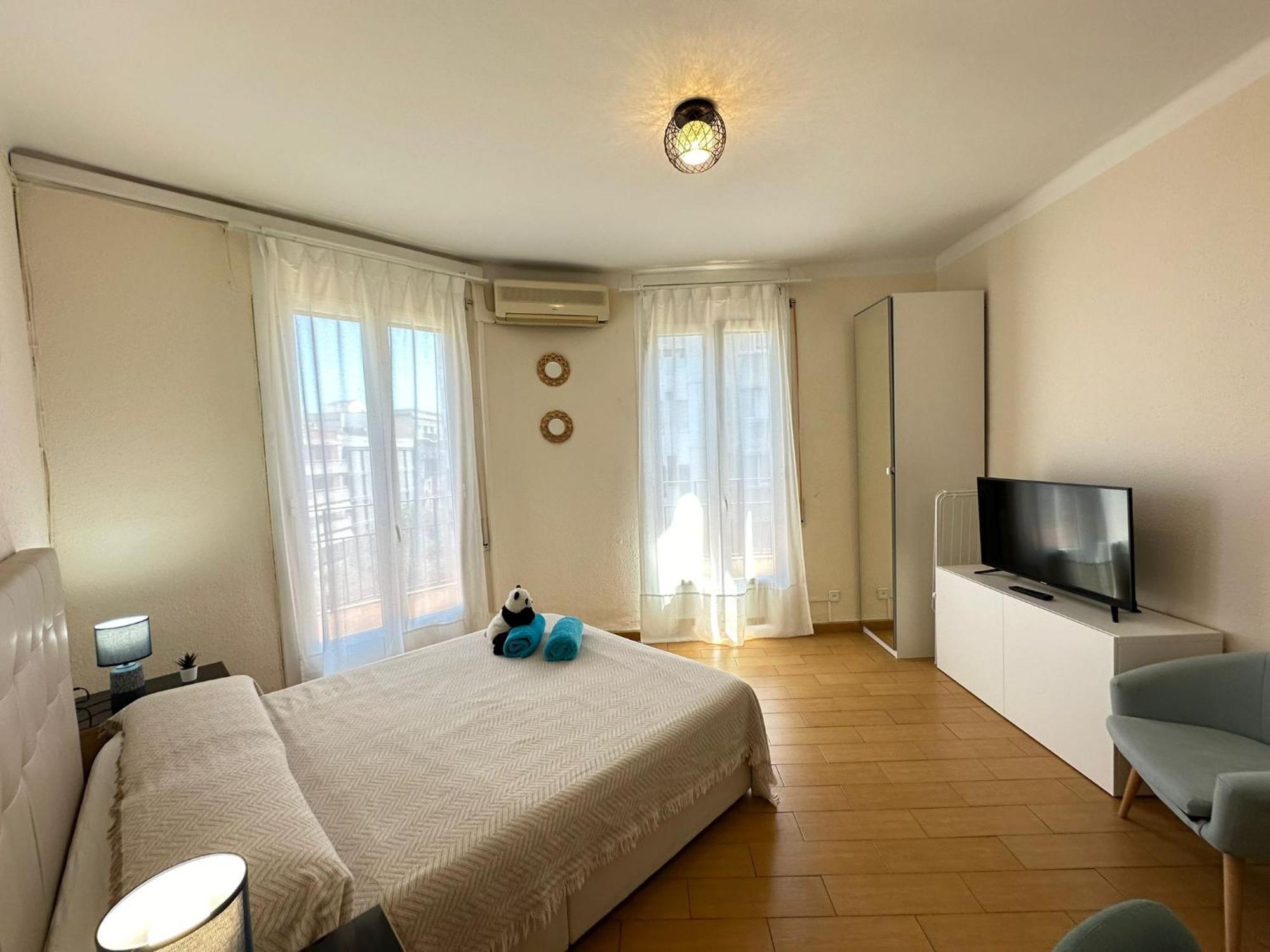 Rooms Nueva Valencia برشلونة المظهر الخارجي الصورة