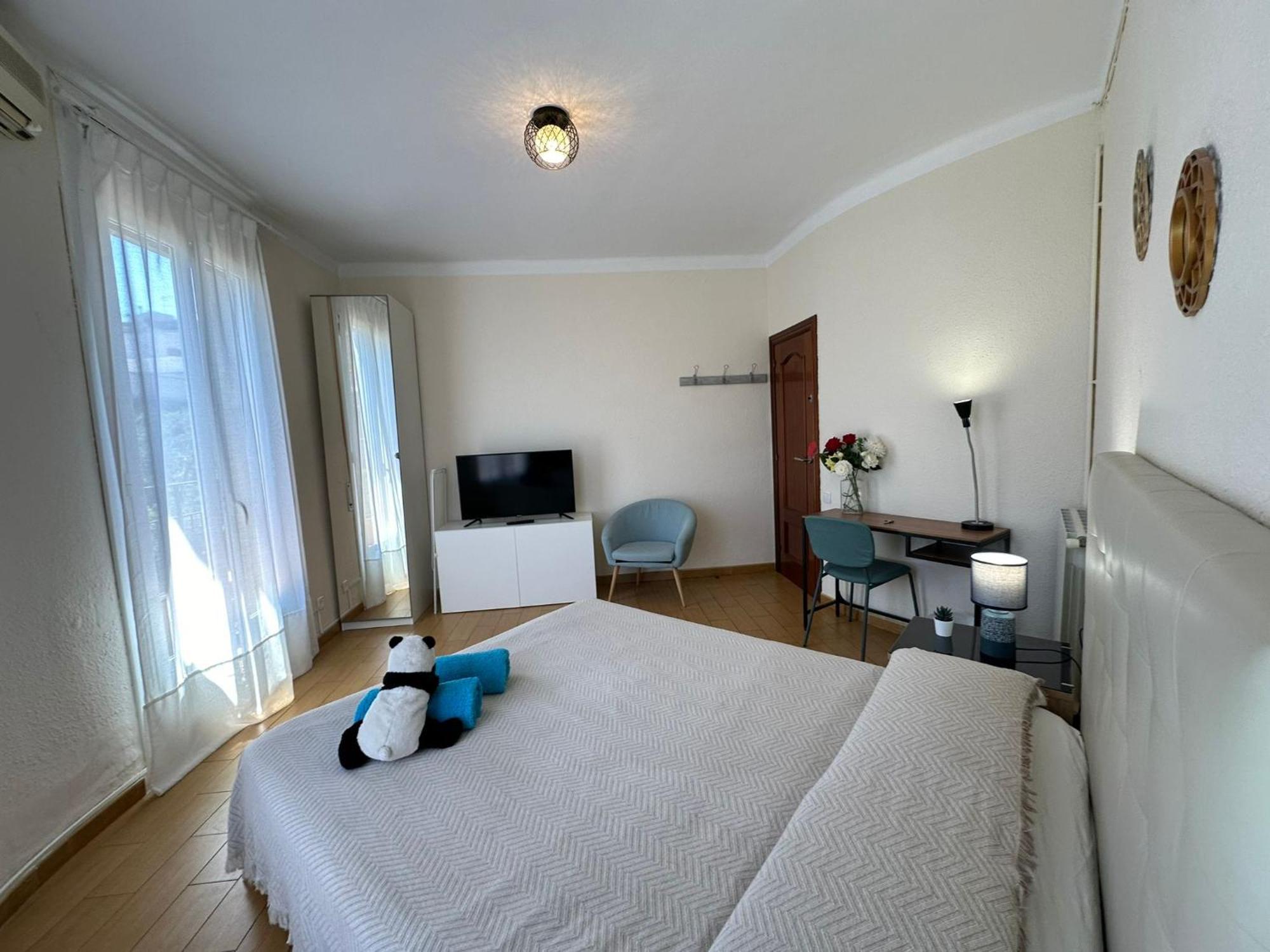 Rooms Nueva Valencia برشلونة المظهر الخارجي الصورة